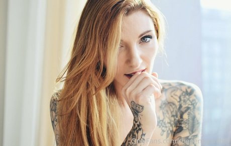 フィットネスコーチオンリーファンズ ホットヌード 写真