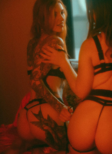 フィットネスコーチオンリーファンズ アートポルノ 写真