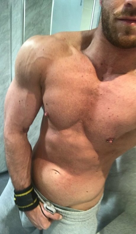 maxeatsellie ポルノスター 写真