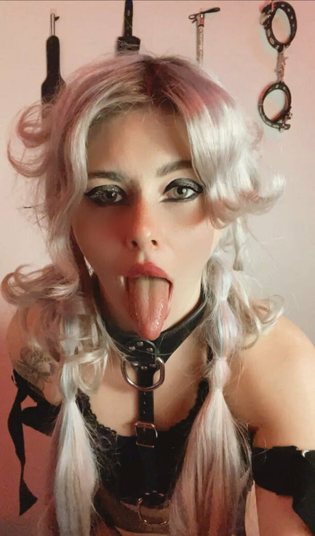 ボディビルダーヌードオンリーファンズ 無料ポルノ ギャラリー