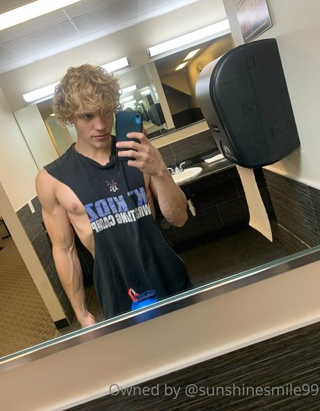 アジア人 BBC オンリーファンズ ポルノグラフィック 画像