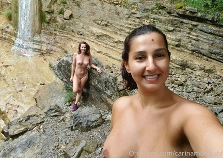 いちごミルクオンリーファンズ 美しいxxx 画像