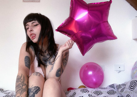 バニー無料オンリーファンズ アダルト無料 画像