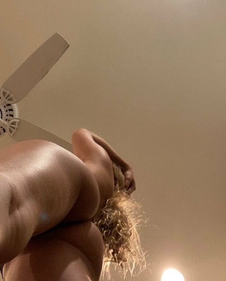 Stellaspears トップモデル 写真