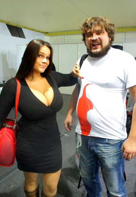 本物のオンリーファンズ ホットセックス 写真