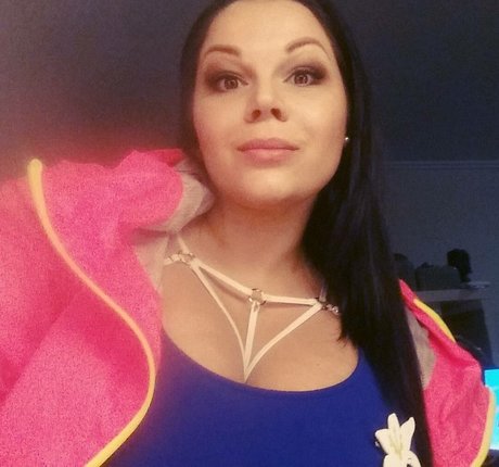 巨尻オンリーファン ポルノ ギャラリー