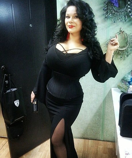 エボニーガールズオンリーファンズ 限定 写真