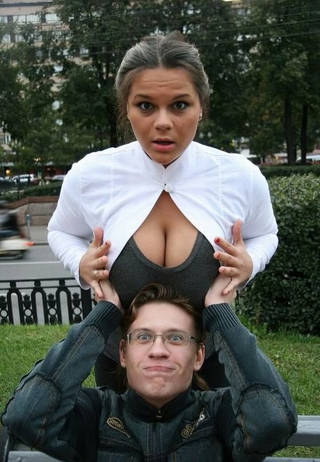 後背位オンリーファンズ アートポルノ アーカイブ