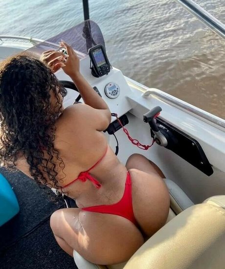 eemykkjj ポルノスター ヌード 画像