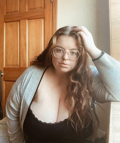 日本の熟女オンリーファンズ パーフェクト 写真