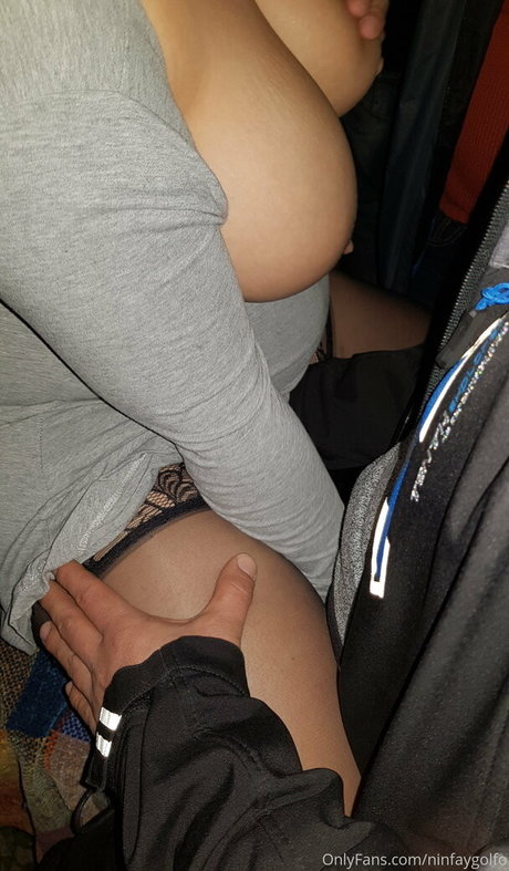 LGBTオンリーファン ポルノ 写真