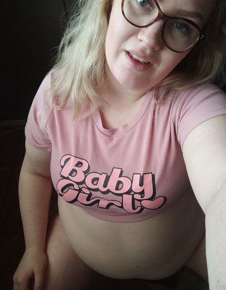 モンスターコックオンリーファンズ セクシーヌード 画像