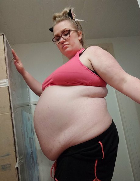 曲線美のランジェリーオンリーファンズ トップ 写真