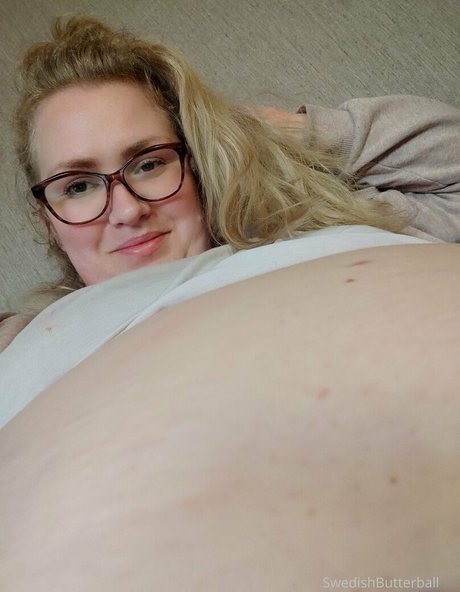 swedishbutterball エロティック女優 画像