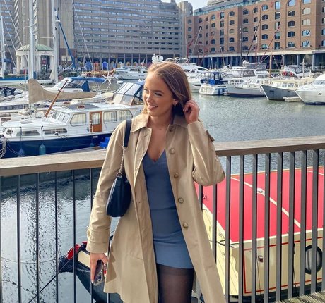 おばあちゃんの熟女オンリーファンズ ホットポルノ 写真