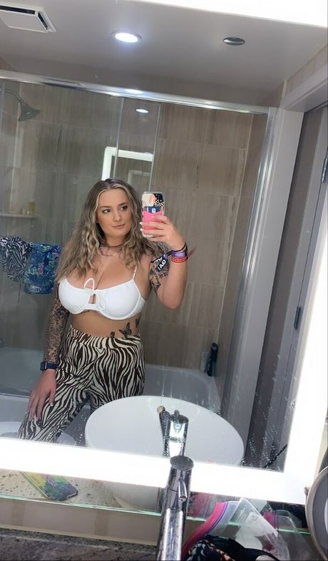 itssbriibitchh 完璧なモデル 画像