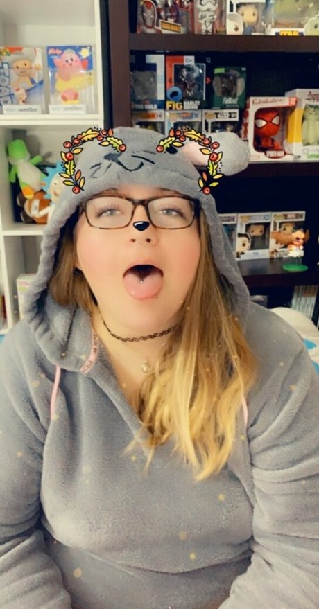 アラブの女の子オンリーファンズ 可愛い 画像