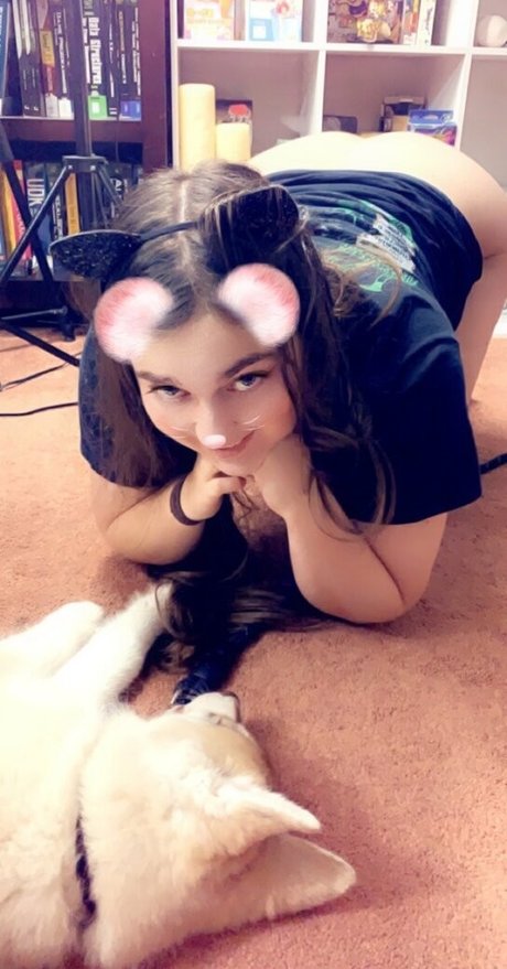 妊娠中のオンリーファンズ HD アーカイブ