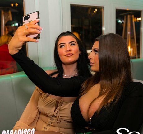 フェムボーイ無料オンリーファンズ ポルノ 画像