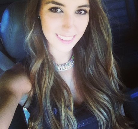 キティ・ウェット・オンリーファンズ セックス 写真