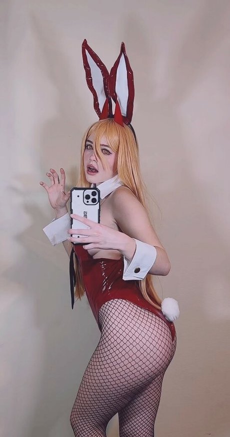 Emfox ポルノモデル 画像