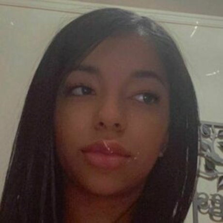 巨大ディルドオンリーファンズ ポルノ 画像