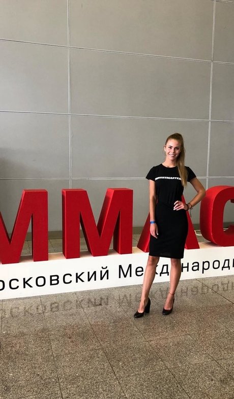 妊娠中の従順なオンリーファンズ 美しい ギャラリー