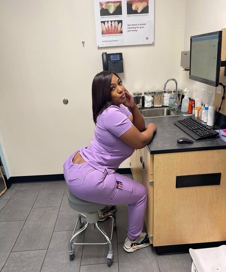 ActingLightskin セクシーモデル ギャラリー