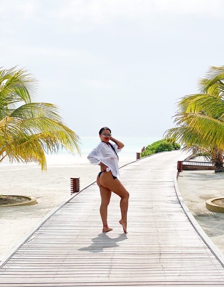 Marina Burnashova 美しいモデル 画像