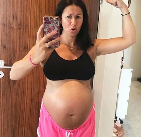 Hayley Tamaddon ポルノスター 裸 アーカイブ