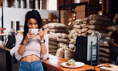 Camille Hyde 素敵な女優 写真