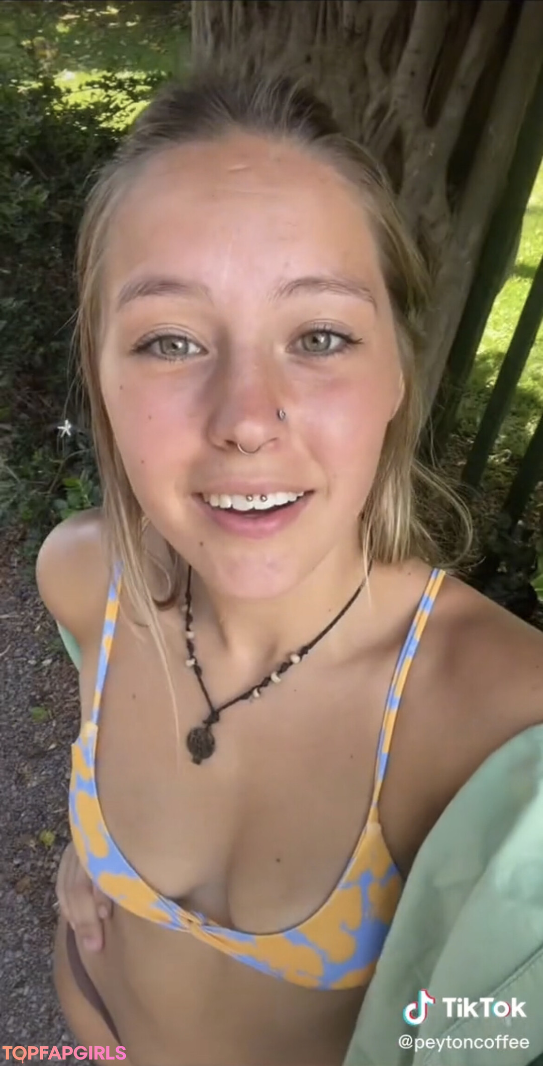 後背位オンリーファンズ HD 写真