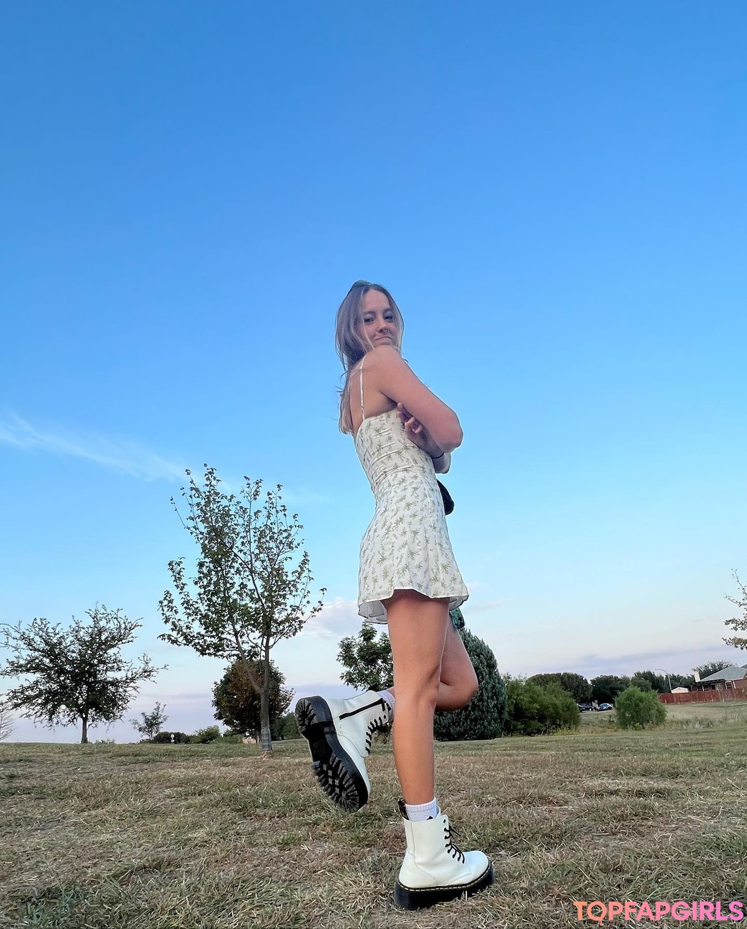 フィットネスプッシーオンリーファンズ ヌード 写真