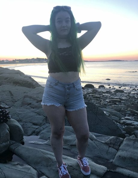 pixxxiebelle セックスポルノスター 写真