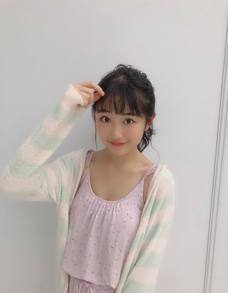 Abe Yumeri 独占ポルノスター 画像