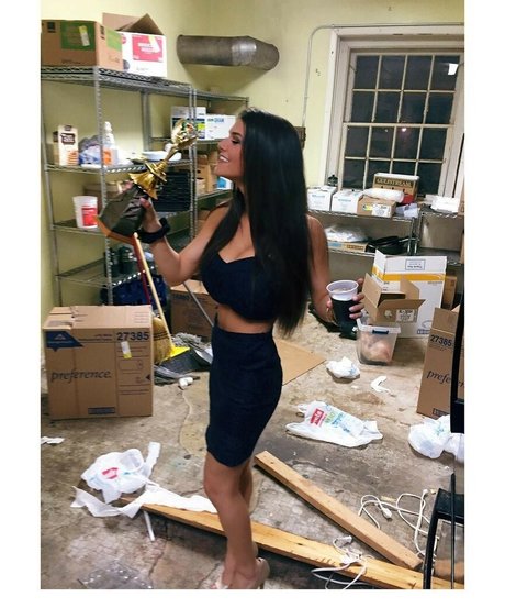 ぽっちゃりファックオンリーファンズ セクシー 写真