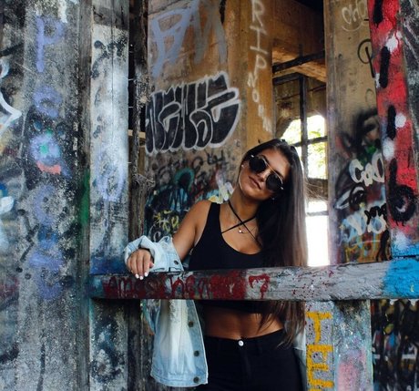 角質の女の子オンリーファンズ 無料エロ アーカイブ