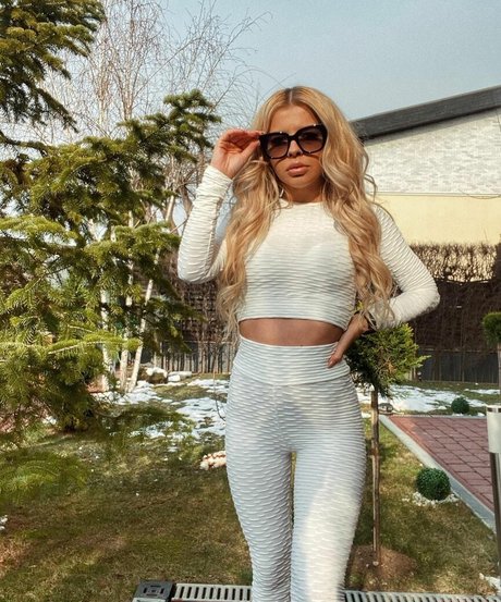 Valentina Lungu 独占ポルノスター ギャラリー