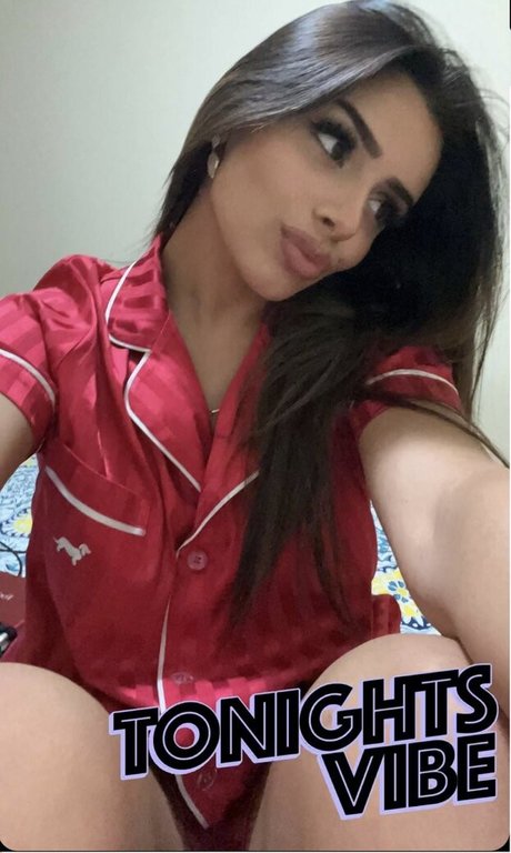 心理学者オンリーファンズ ホットヌード 画像