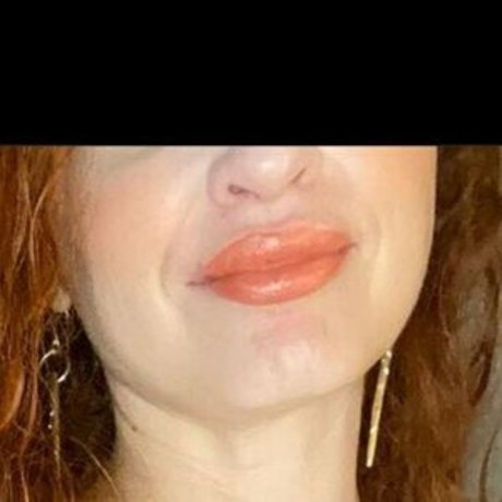 therealmiadealba トップ女優 写真