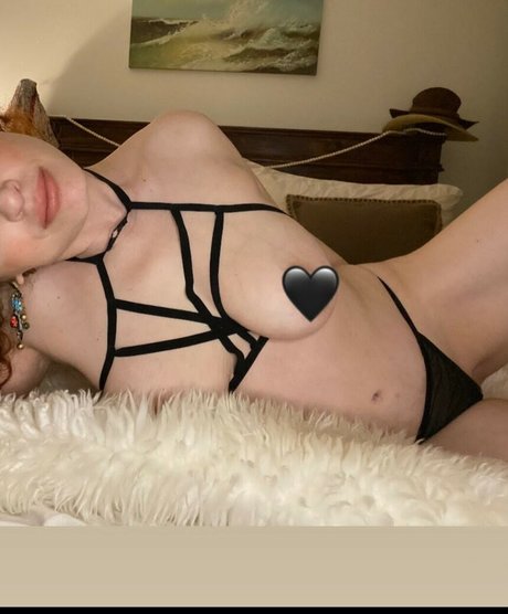 therealmiadealba ホットなスター 写真