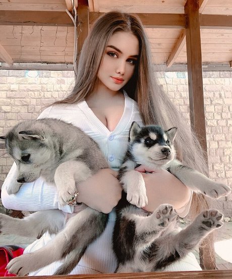 Katerina999cs スター 裸 画像