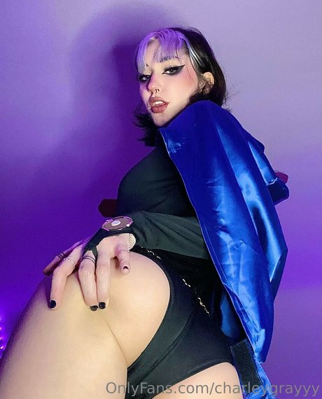 Charley Grayyy エロティックなモデル 写真