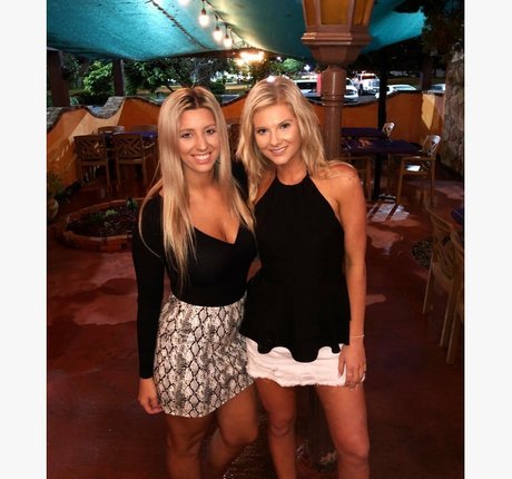 Hannah Murrell ヌードスター 写真