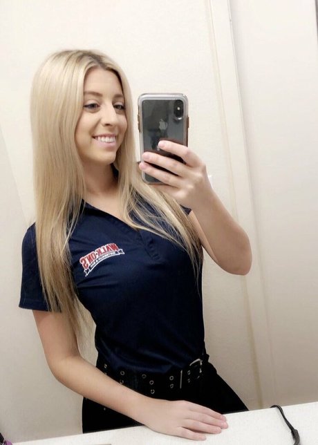 Hannah Murrell エロティックなスター ギャラリー