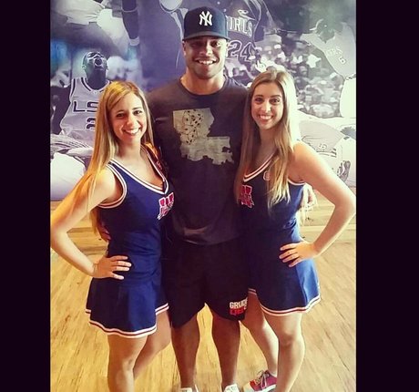 ヌード熟女オンリーファンズ ポルノ 写真