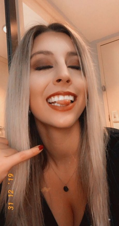 アナルアジア人オンリーファンズ 美しいポルノ 画像