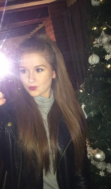 弁護士オンリーファンズ 美しい裸 ギャラリー