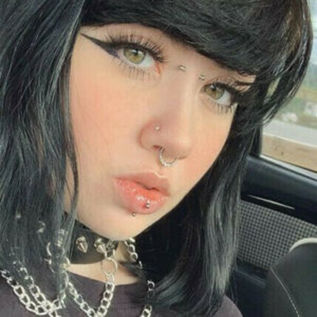 Lia Mali アートスター 写真