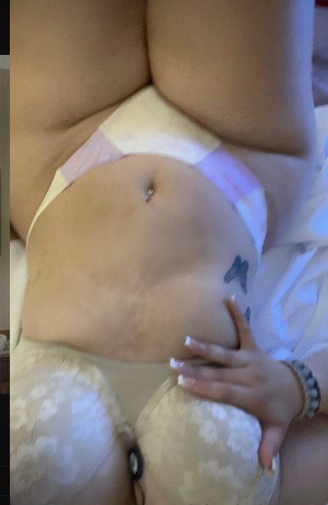 Ainek ポルノスター 可愛い ギャラリー